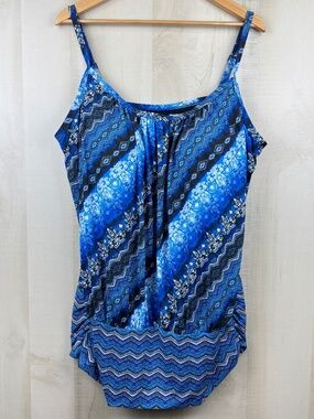 NWT Swimsuits For All Women's Blouson Tankini Top Blue Geometric Print Sz 24